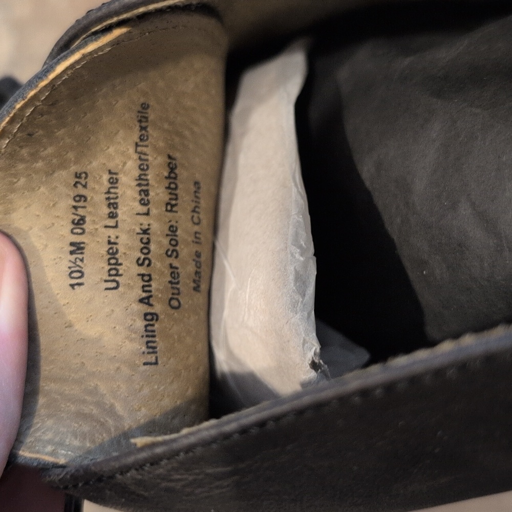 Banana Republic Leather Chukka Boots - Black - Picture 4 of 4